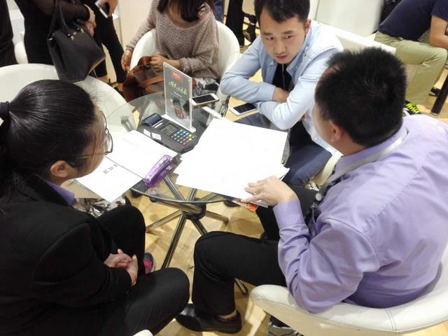 2017年广州定制家居展圆满收官,德维尔再踏新(xīn)征程!